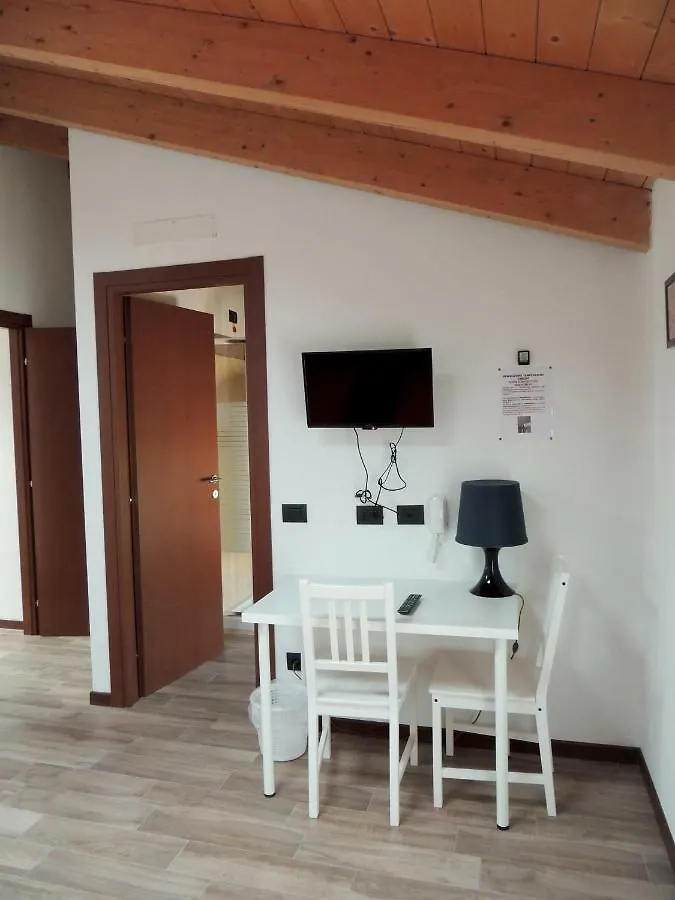 foresteria re artù Albairate Bed & Breakfast